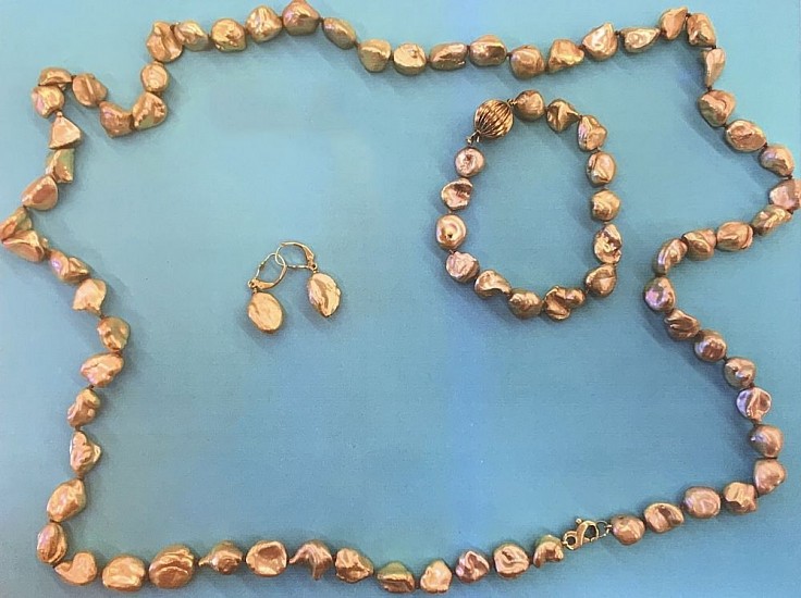 Caroline Bartlett, GOLD PEARL NECKLACE, BRACELET, AND EARRINGS
Golden Pearl Necklace, Bracelet, and Earrings
BART004
Sold