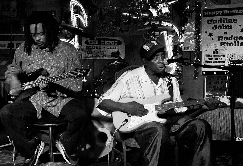 Karen Thumann, LEO 'BUD' WELCH, RED'S LOUNGE JUKE JOINT, CLARKSDALE, MS, 2014
Archival Ink Print, 13 x 19 in. (33 x 48.3 cm)
THU102
$400
Gallery staff will contact you 72 hours after purchase regarding any additional shipping costs.