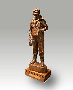 Harold T Holden, Ace
Bronze, 15 x 4 1/2 x 3 1/2 in. (38.1 x 11.4 x 8.9 cm)
HAR0040
$2,300
Gallery staff will contact you 72 hours after purchase regarding any additional shipping costs.
